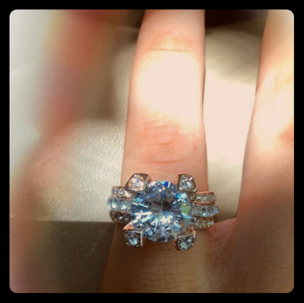 18K rose gold filled white sapphire engagement 💍